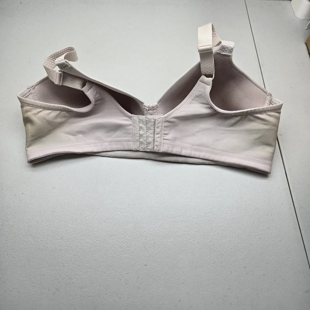 Vanity Fair Women Bra 42D Pink T Shirt Wireless Lace Strap READ